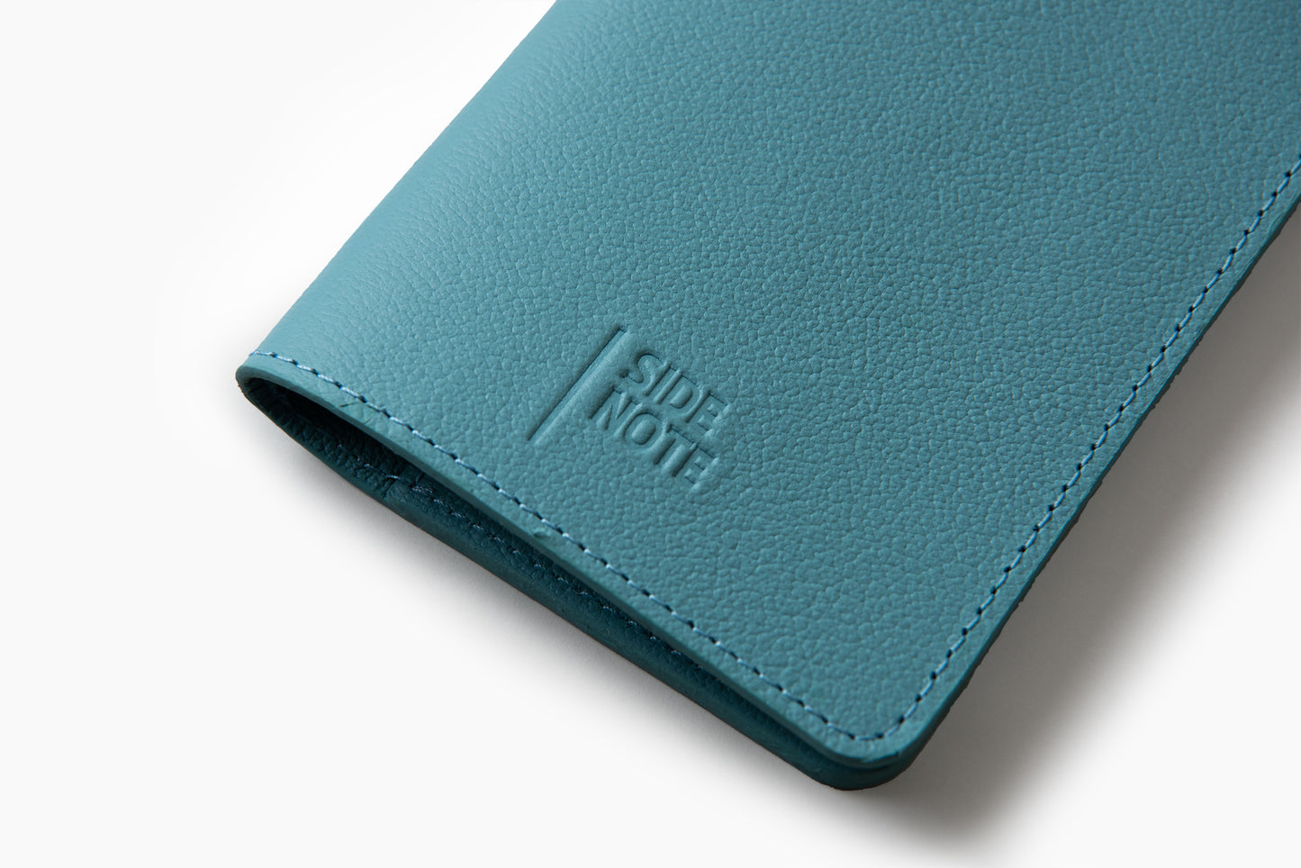 Zayed Passport Cover